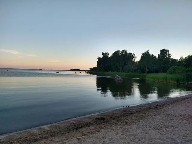 Lauttasaari Beach