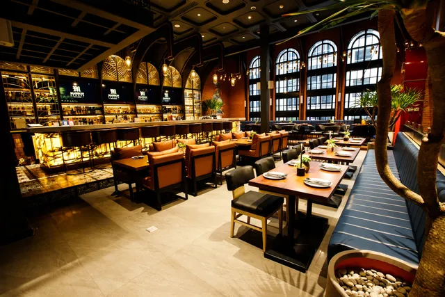 Mansion Sports Bar and Lounge (now Monarch Manila)