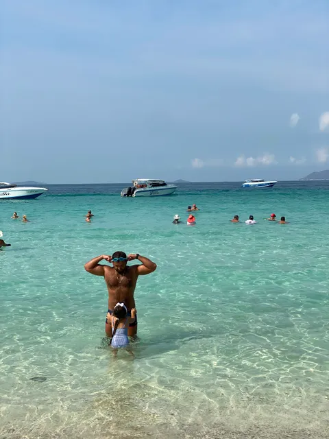 ร้านอาหารเทียนทอง เกาะล้านหาดเทียน