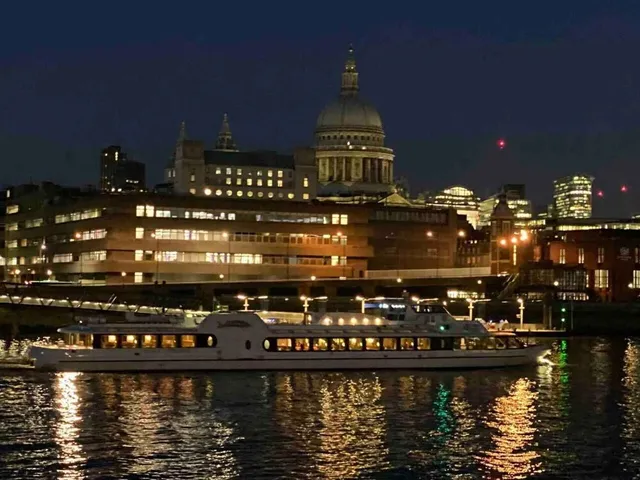 Gate House Apartments, Tower Bridge
