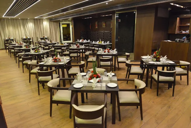 Zaika Fun Dining | Club Aquaria