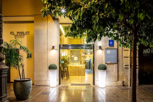 Sweet Hotel Continental