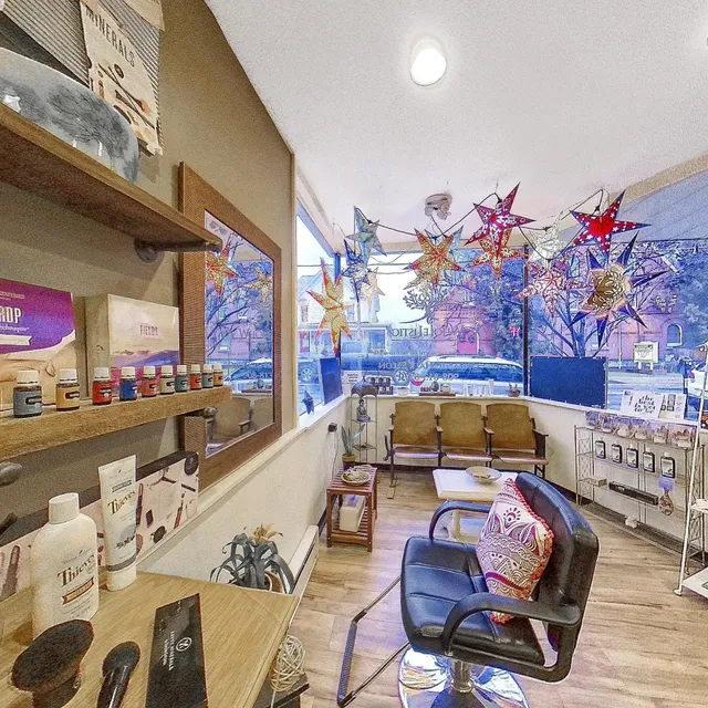 Holistic Hair, Health, & Happiness