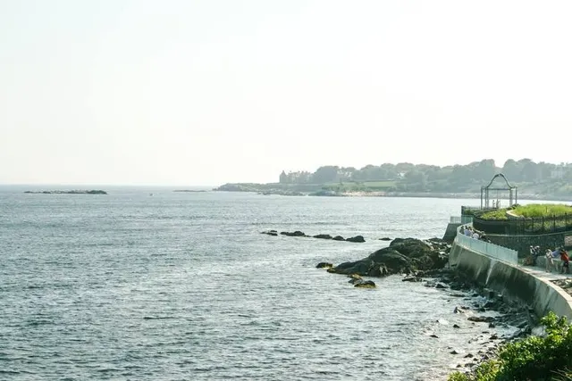 Cliff Walk – South End