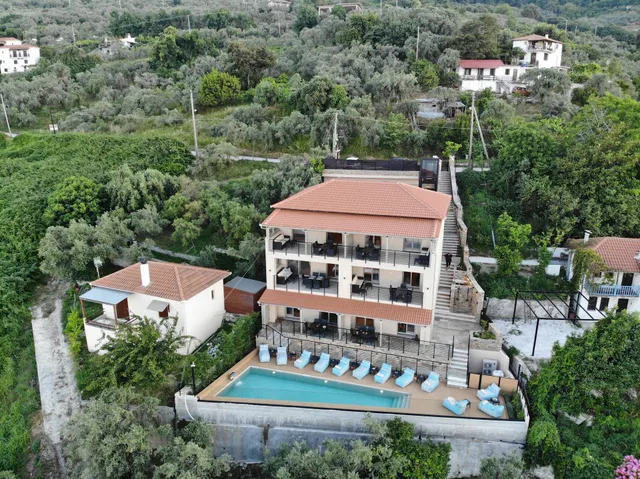KaLLiA Suites