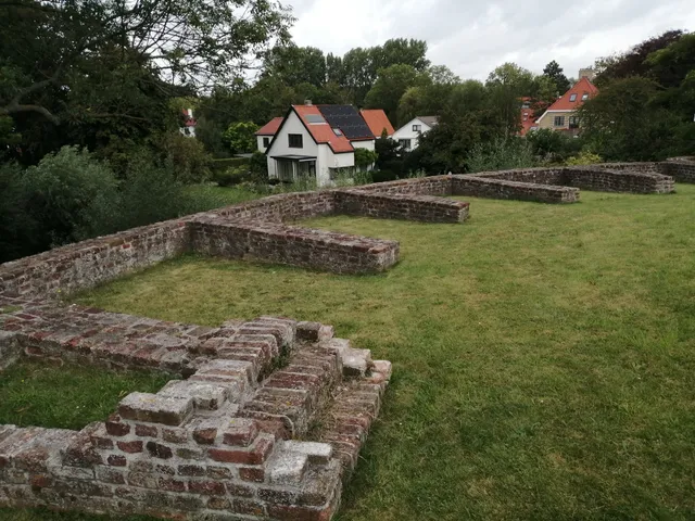 Burcht van Voorne, Oostvoorne