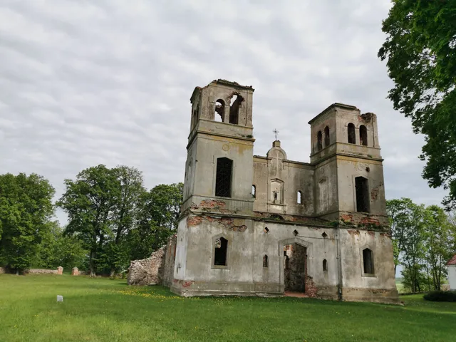 Bartninku Sv. Apastalu Petro ir Pauliaus baznycia