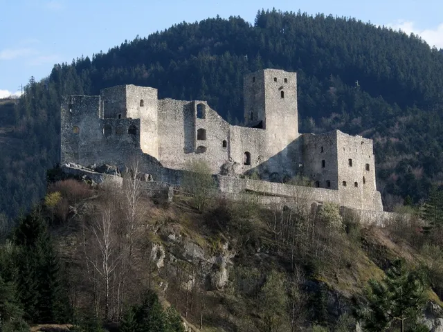 Castle Strečno