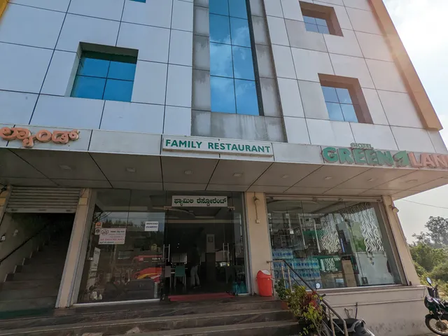 GreenLands Restaurant