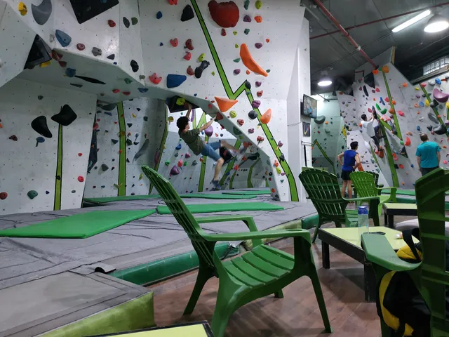 Urban Climbing טיפוס אורבני
