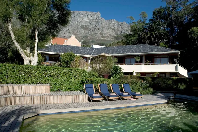 Lezard Bleu Guest House