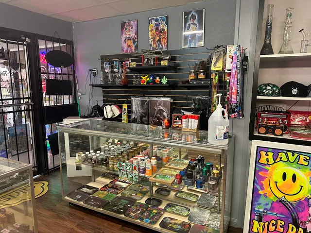 B-TOWN SMOKE SHOP