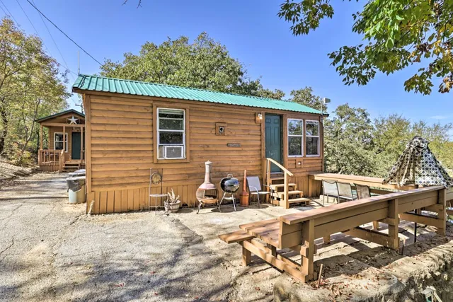 North Side Marina & Resort