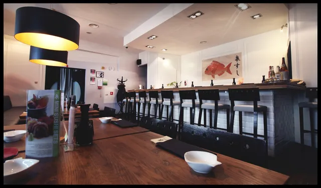 Izumi Sushi Plac Zbawiciela