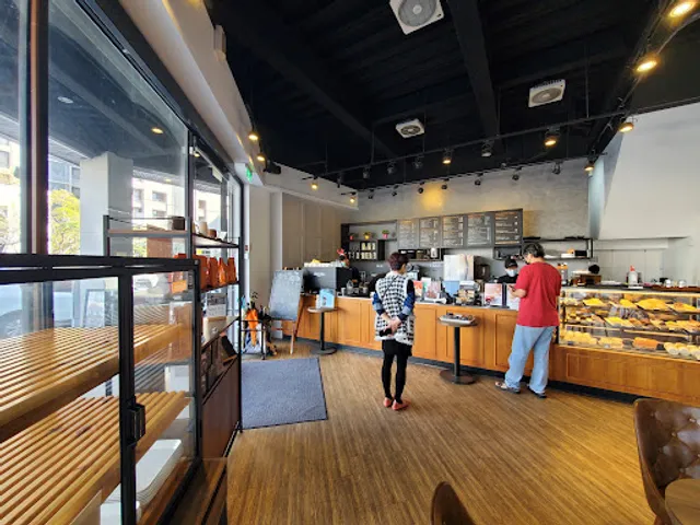 Louisa Coffee 路易莎咖啡(中科門市)