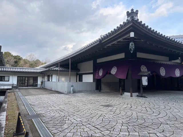 Higashiyama Joen, Higashi Hongan-ji Temple