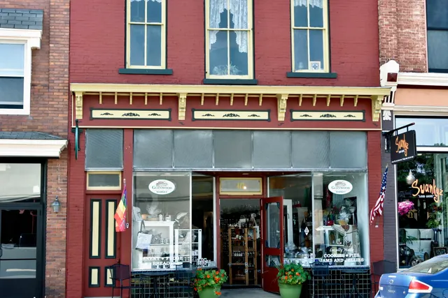 Glenwood Market (Closed for the Season)