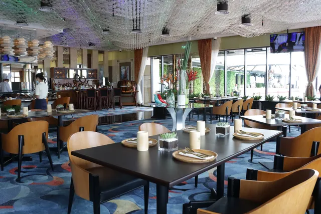 Amret Palace Pool Bar