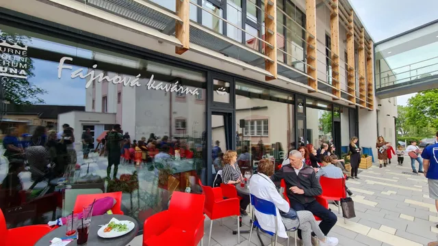 Komunitní Fajnová kavárna