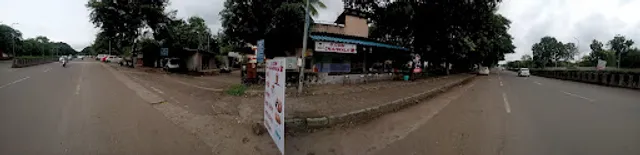 B. Com Chaiwaala