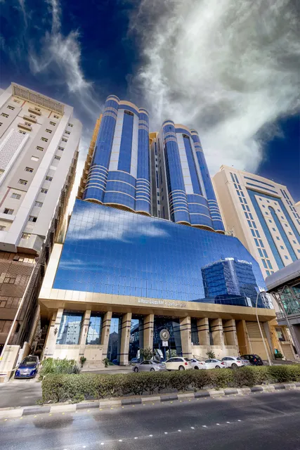 فندق المسار العزيزية