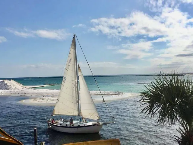 Fair Winds Sailing Co