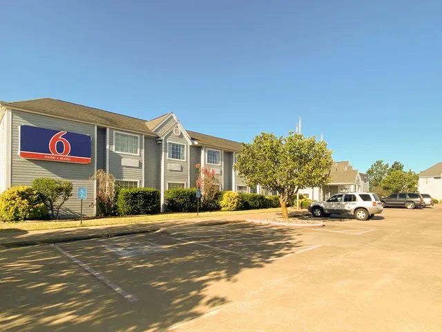 Motel 6 McAlester, OK - South
