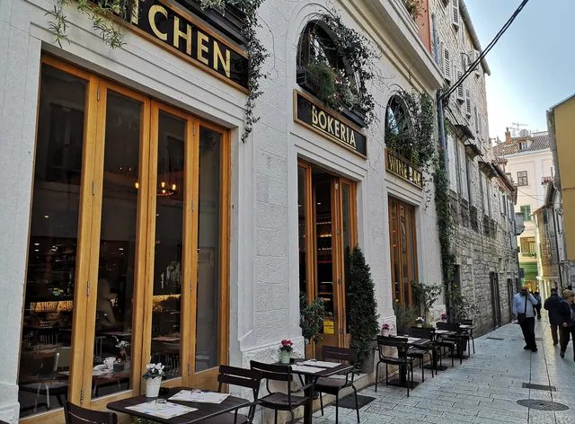 ID Regal Residence, Split