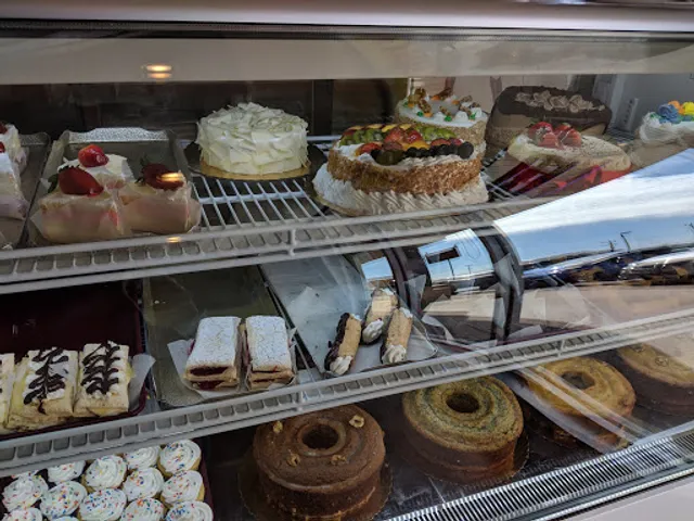 La Familia Bakery Beltsville