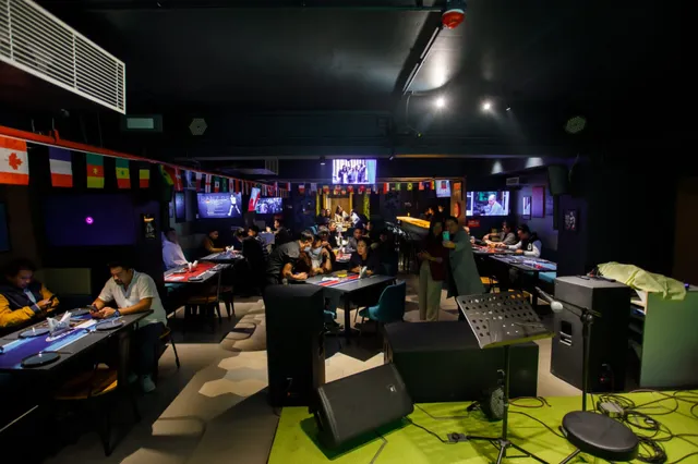 UNDERGROUND SPORTS LOUNGE