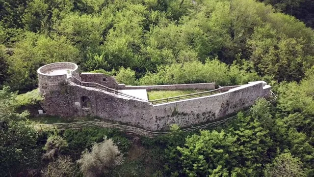 Rocca Di Villa Basilica