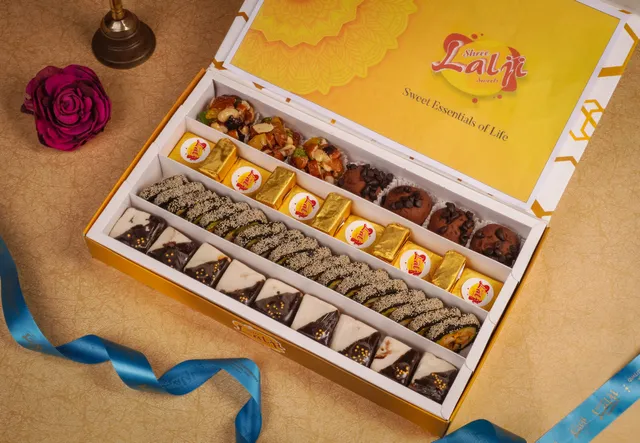 SHREE LALJI SWEETS