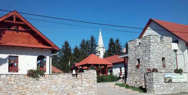 Szondi Kiállítótér és Turisztikai Központ