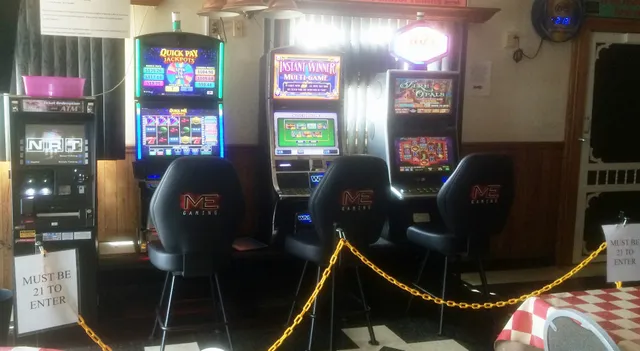 Circle II Bar and Grill