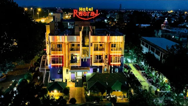 Hotel Rasraj Dhule