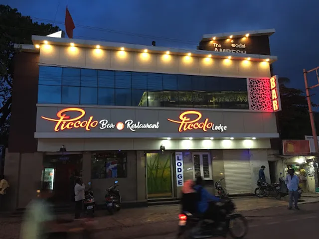 Picolo Bar