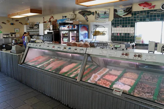 Sea Harvest Restaurant & Fish Market