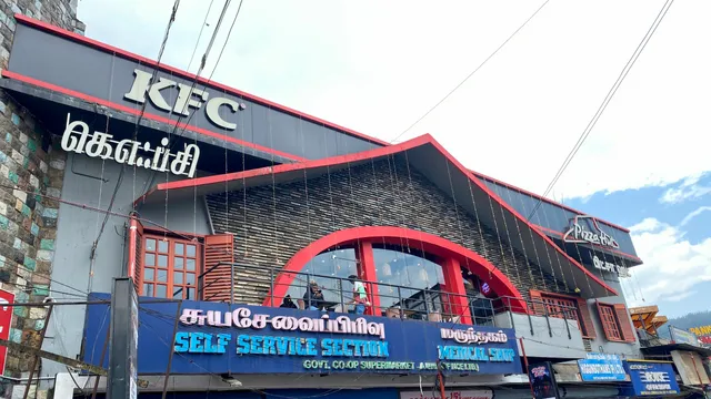 Pizza Hut | Commercial Road, Ooty