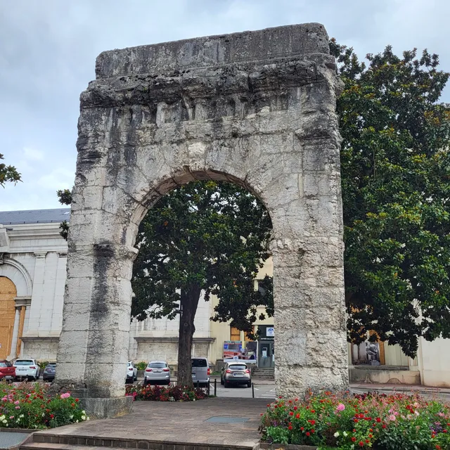 Arc de Campanus