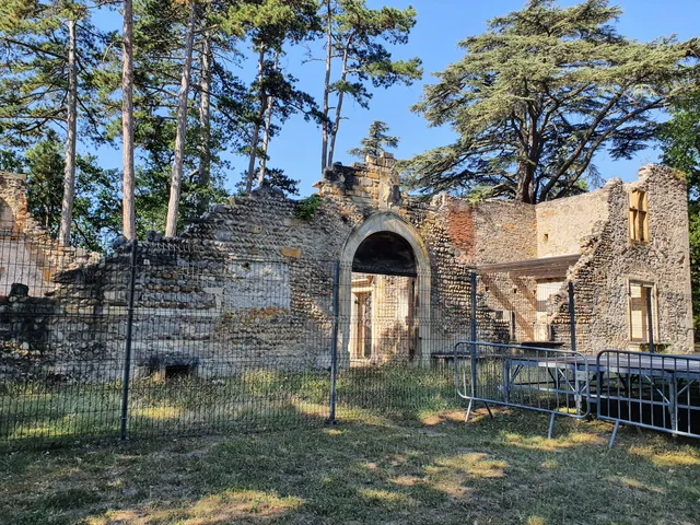 Château du parc de Beauregard