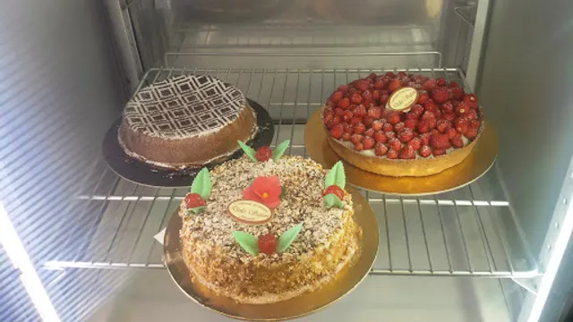 Pasticceria Gelateria Dolci Sapori