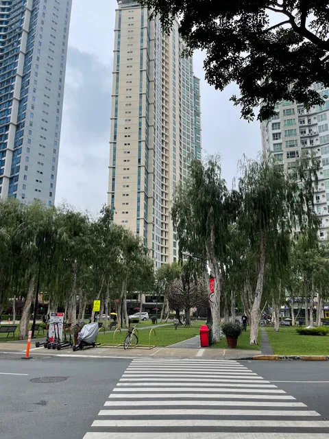 Forbestown Place at The Fort BGC