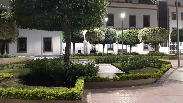 Plaza Abasolo