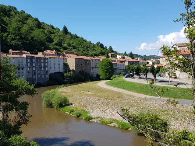 La Maison des Oiseaux et de la Nature du Haut Allier