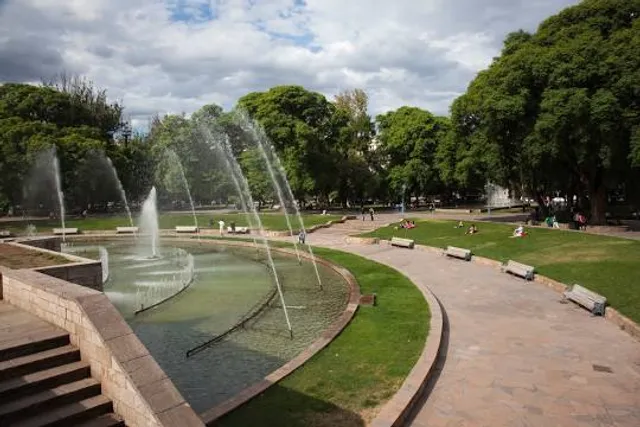 Plaza Independencia, Mendoza