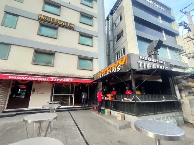 Street Food opposite DLF (Night Food)