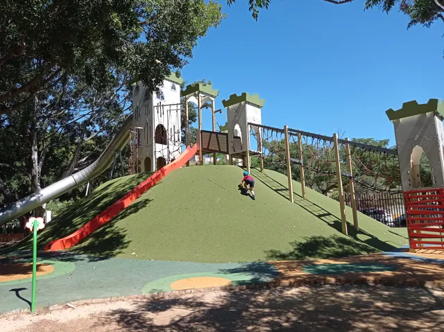 Alberto Suárez Pipi Garden