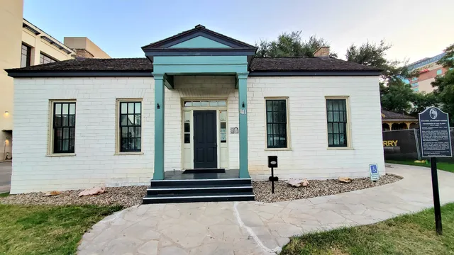 Joseph And Susanna Dickinson Hannig Museum
