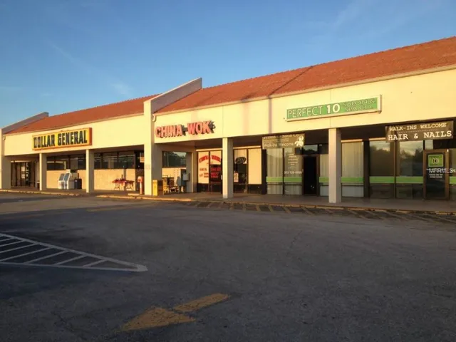 Fruitland Park Plaza