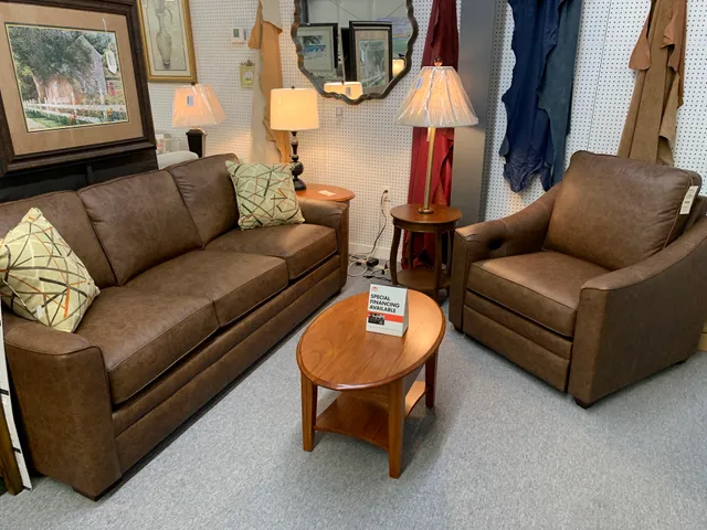 Hardee's Furniture Warehouse Inc